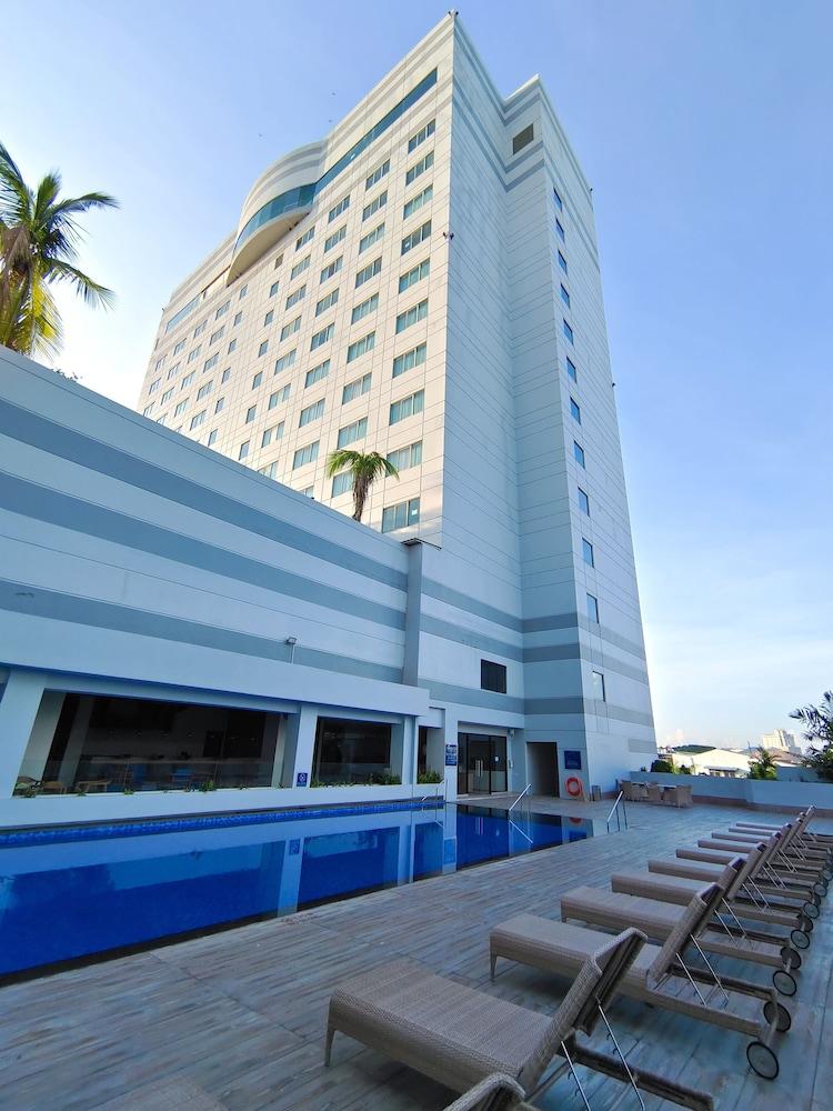 Four Points By Sheraton Batam Нагоя Екстериор снимка