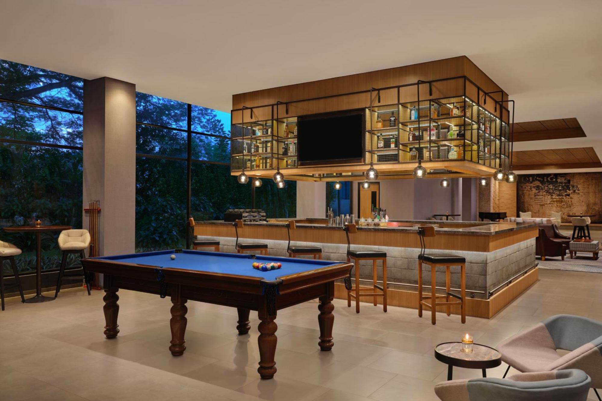 Four Points By Sheraton Batam Нагоя Екстериор снимка
