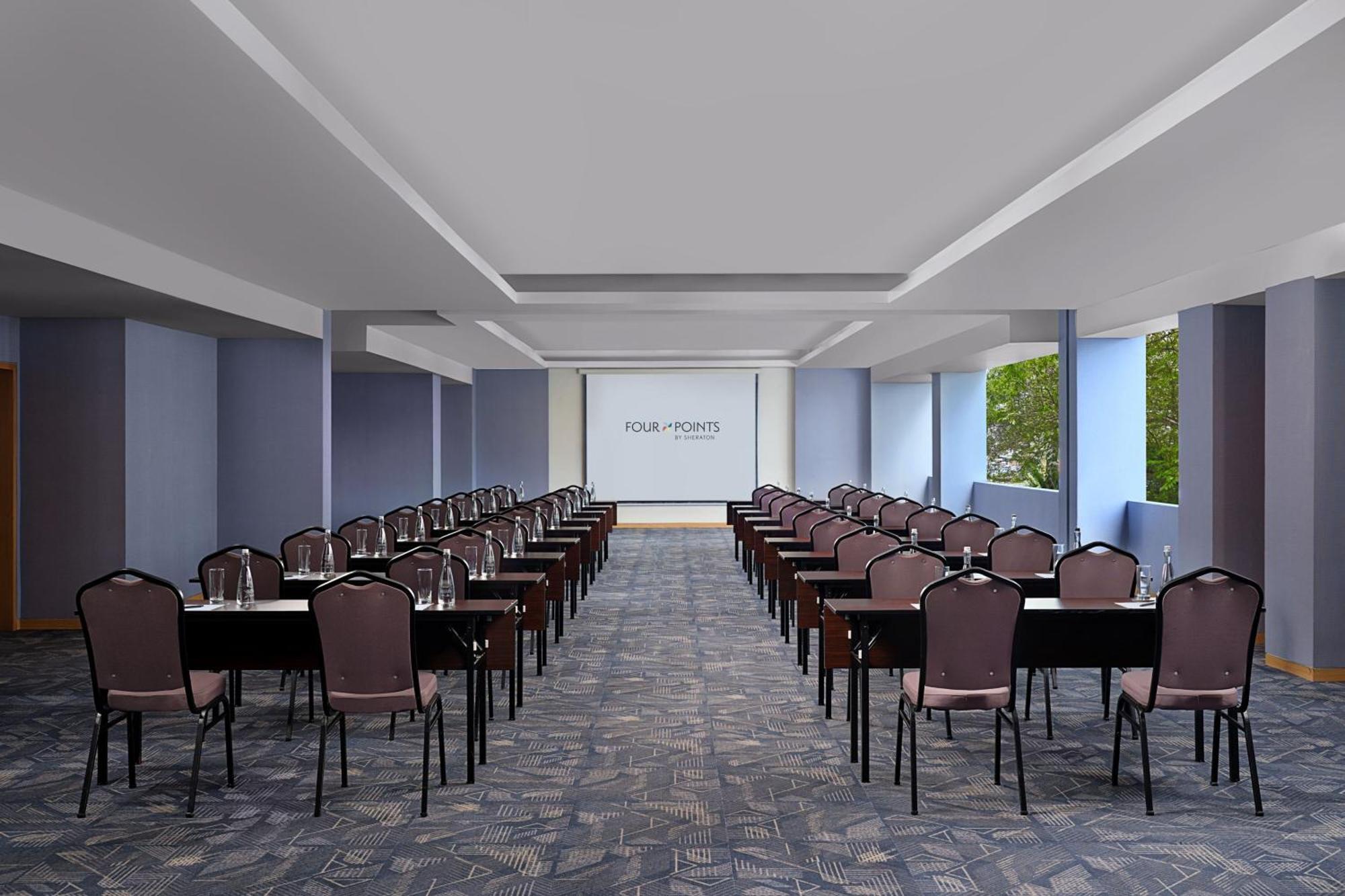 Four Points By Sheraton Batam Нагоя Екстериор снимка
