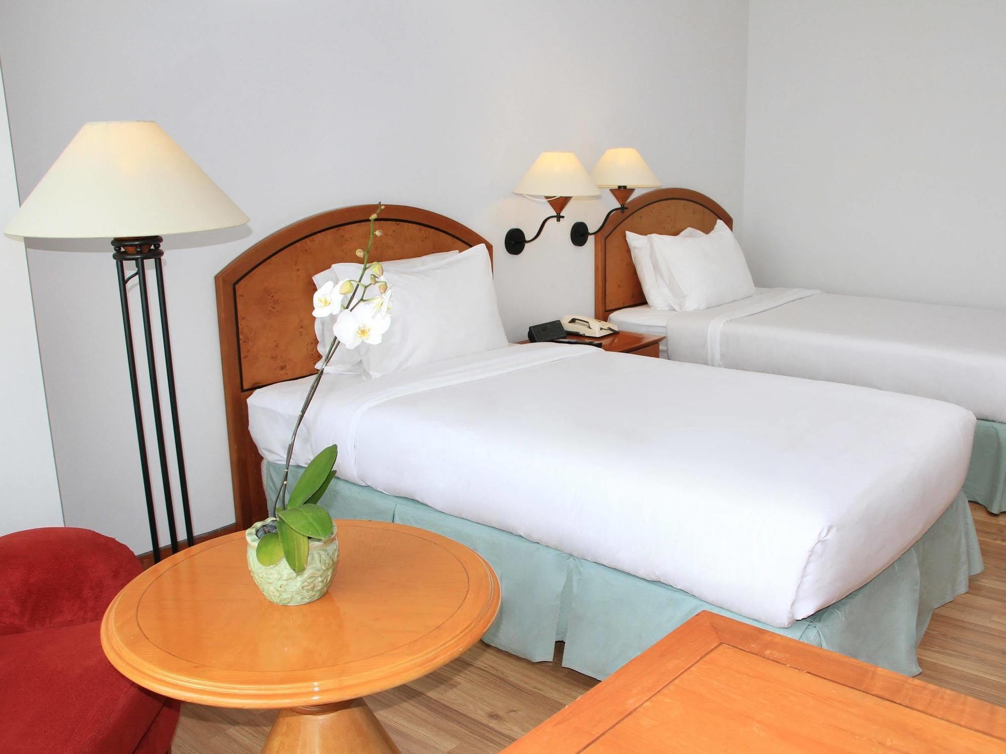 Four Points By Sheraton Batam Нагоя Екстериор снимка