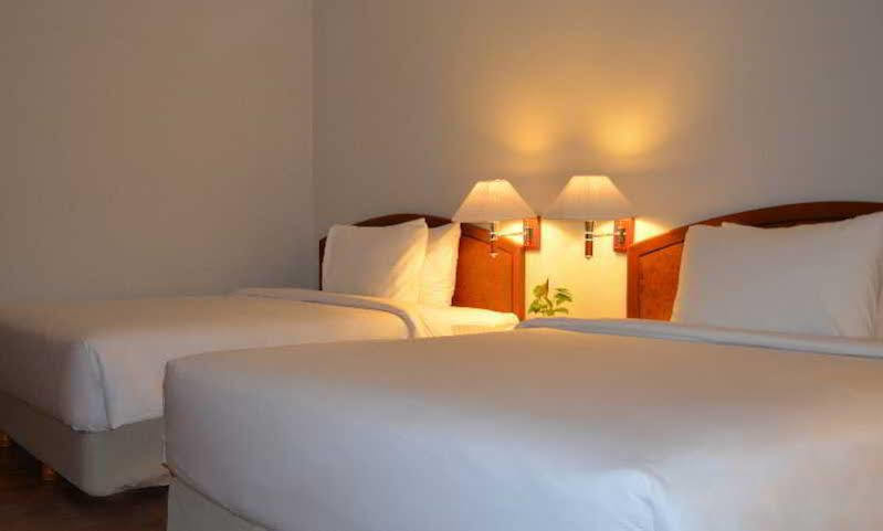 Four Points By Sheraton Batam Нагоя Екстериор снимка